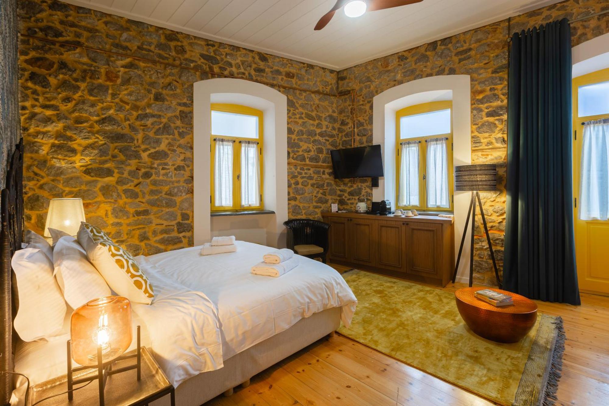 Archo Nafplio Suites & Rooms Ngoại thất bức ảnh